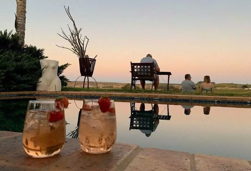 Majatalo Melkboomsdrift Guest House & Conference Centre