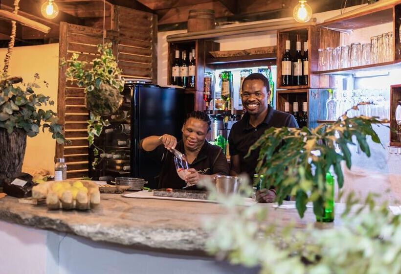 펜션 Melkboomsdrift Guest House & Conference Centre