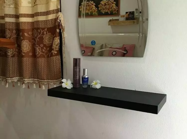 ペンション Pakasan Garden Home