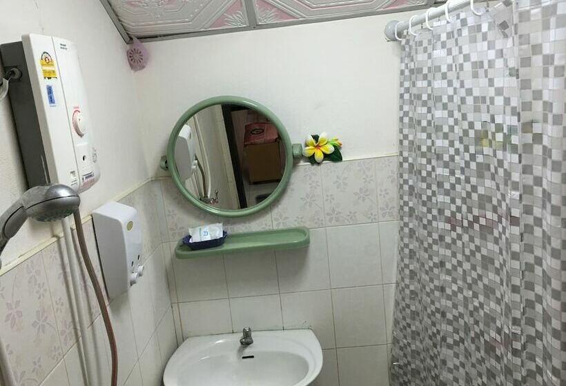 פנסיון Pakasan Garden Home