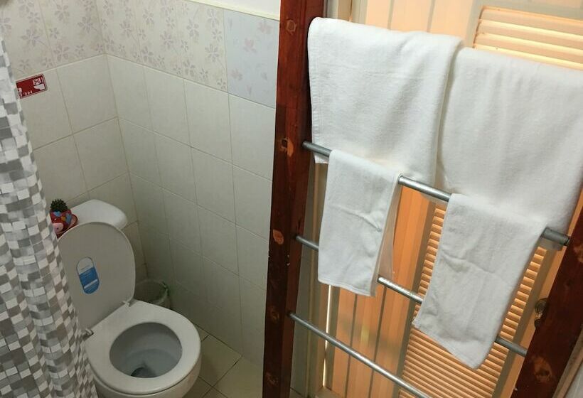 פנסיון Pakasan Garden Home