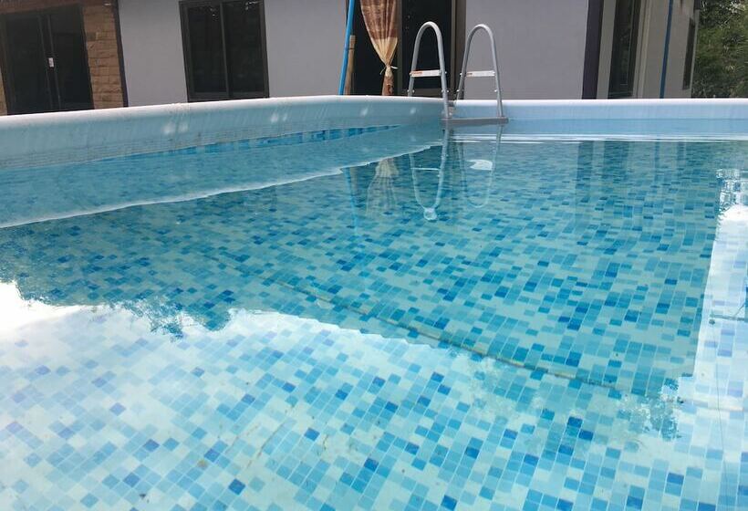 פנסיון Pakasan Garden Home