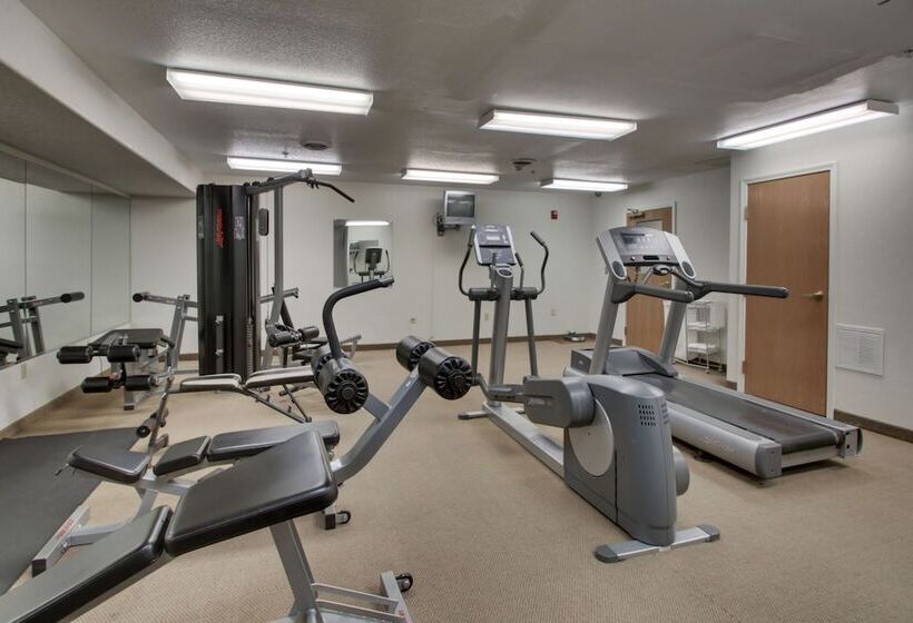 בית מלון כפרי All Towne Suites