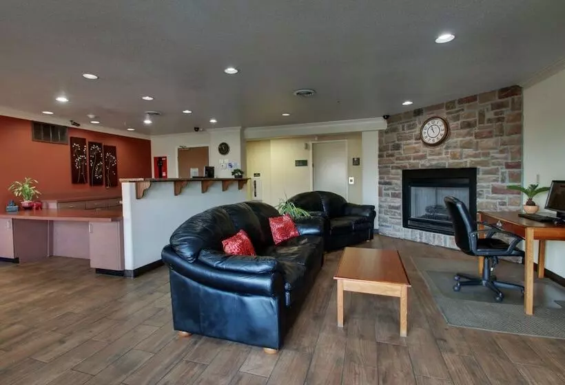 Отель All Towne Suites