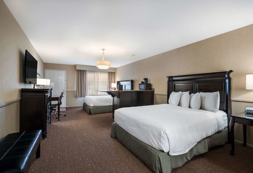 Best Western Corona Hotel & Suites