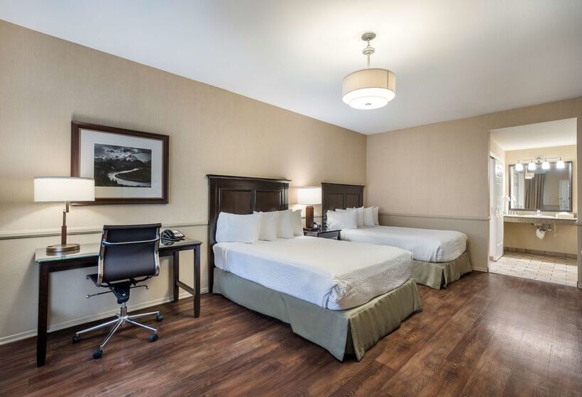 Best Western Corona Hotel & Suites