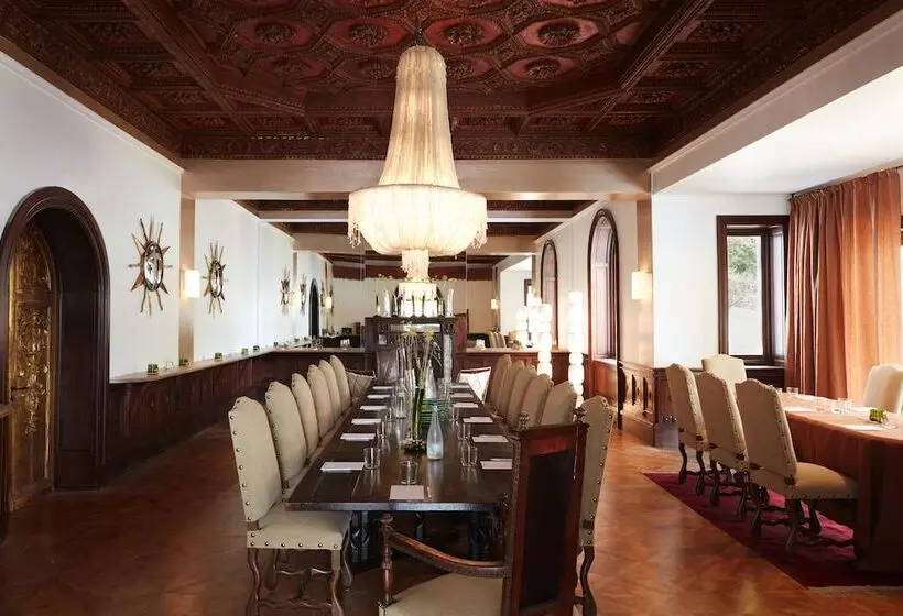 Отель Brindos, Lac & Château Relais & Châteaux Anglet Biarritz