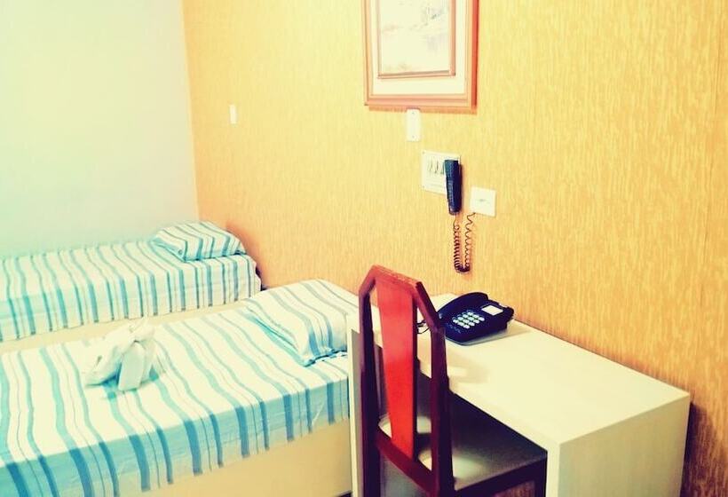 ホテル Cassino Express