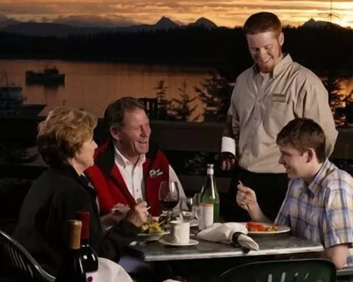 酒店 Glacier Bay Lodge