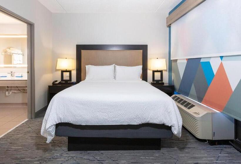 Holiday Inn Express Hotel & Suites Jacksonville Airport, An Ihg