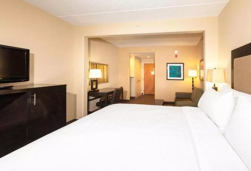 Holiday Inn Express Hotel & Suites Jacksonville Airport, An Ihg
