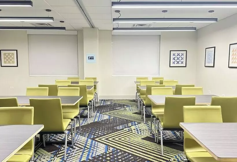 호텔 Holiday Inn Express & Suites   Prospect Heights, An Ihg