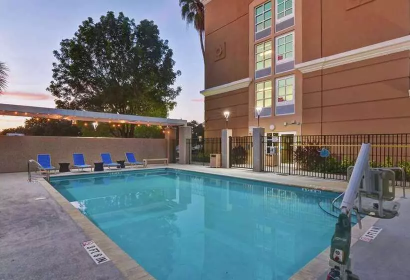 ホテル Home2 Suites By Hilton Miramar Ft. Lauderdale