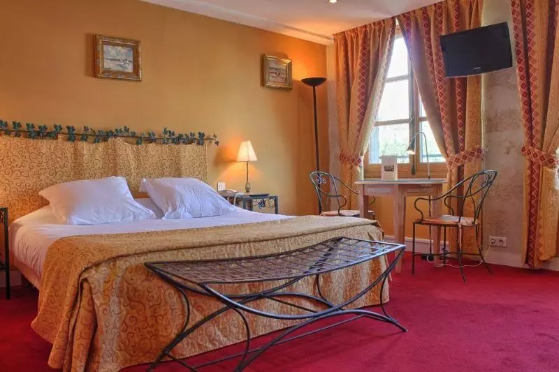 Отель Les Rives De Notre Dame