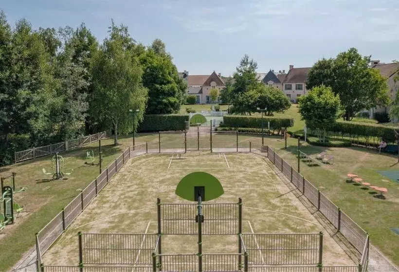 فندق Marriott S Village D Iledefrance