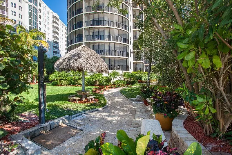 Отель Pointe Estero Resort