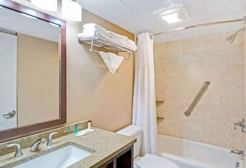 호텔 Ramada By Wyndham Seekonk Providence Area