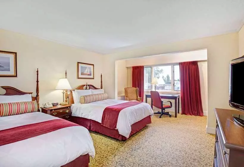 호텔 Ramada By Wyndham Seekonk Providence Area