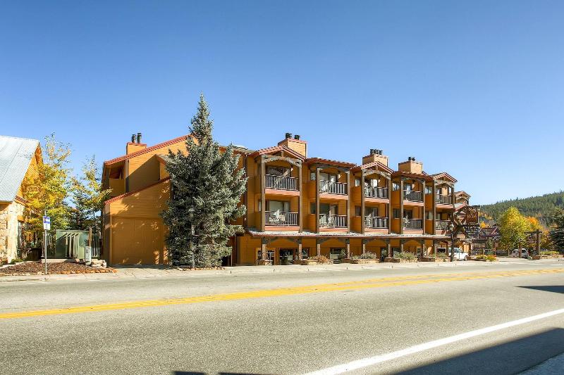 فندق Ski Country Resorts