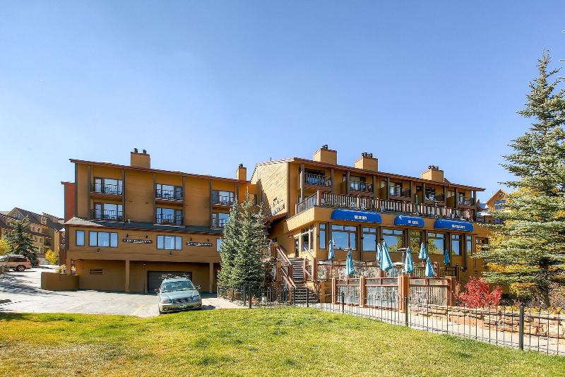 فندق Ski Country Resorts