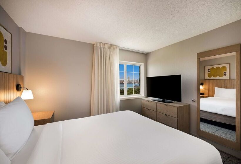 فندق Sonesta Simply Suites Jersey City
