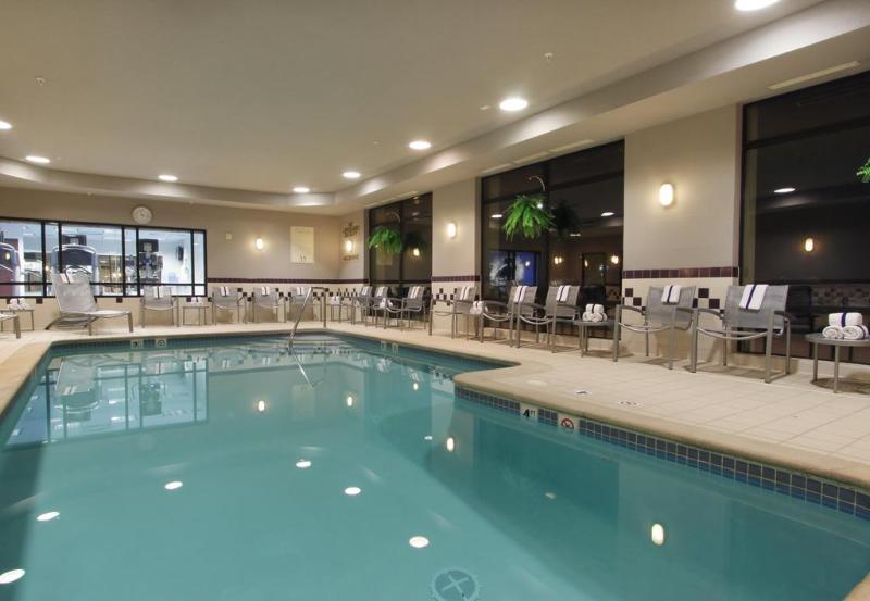 هتل Springhill Suites Grand Rapids North