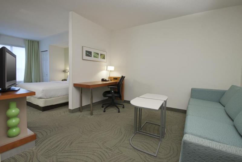 هتل Springhill Suites Grand Rapids North