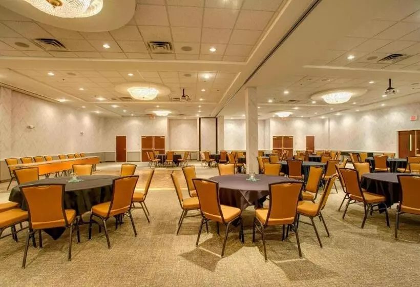 호텔 Springhill Suites By Marriott Lawrence Downtown