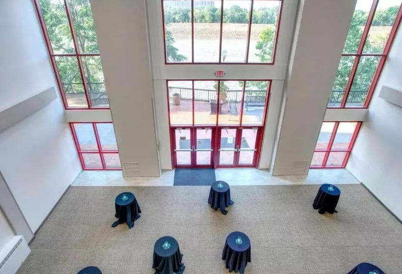 호텔 Springhill Suites By Marriott Lawrence Downtown