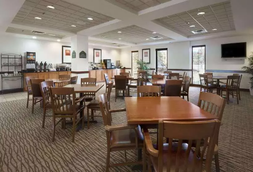 فندق Wingate By Wyndham Augusta Fort Eisenhower