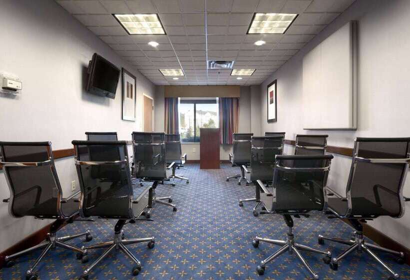 هتل Wingate By Wyndham Augusta Fort Eisenhower