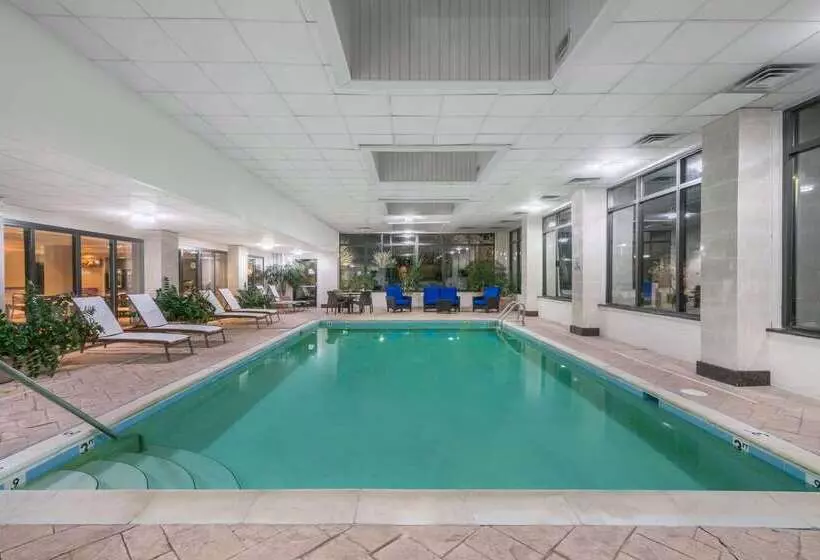 Hotel Wingate By Wyndham