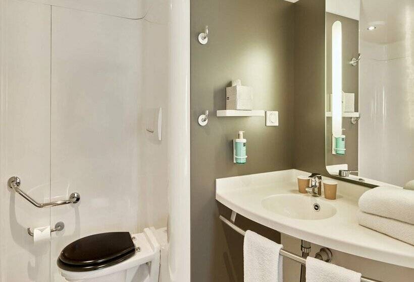 B&B HOTEL Rueil Malmaison