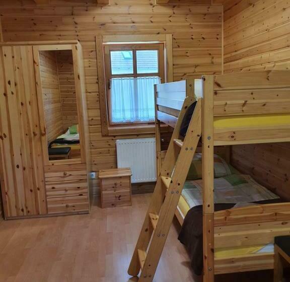 旅馆 Bak Vendéglő Faházak