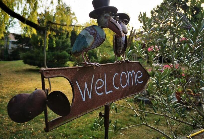 住宿加早餐 La Maison Des Oiseaux. Roulotte