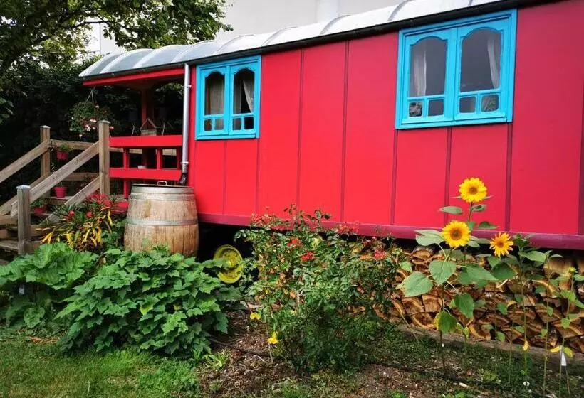 ベッドアンドブレックファースト La Maison Des Oiseaux. Roulotte