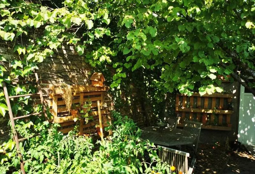 ベッドアンドブレックファースト La Maison Des Oiseaux. Roulotte