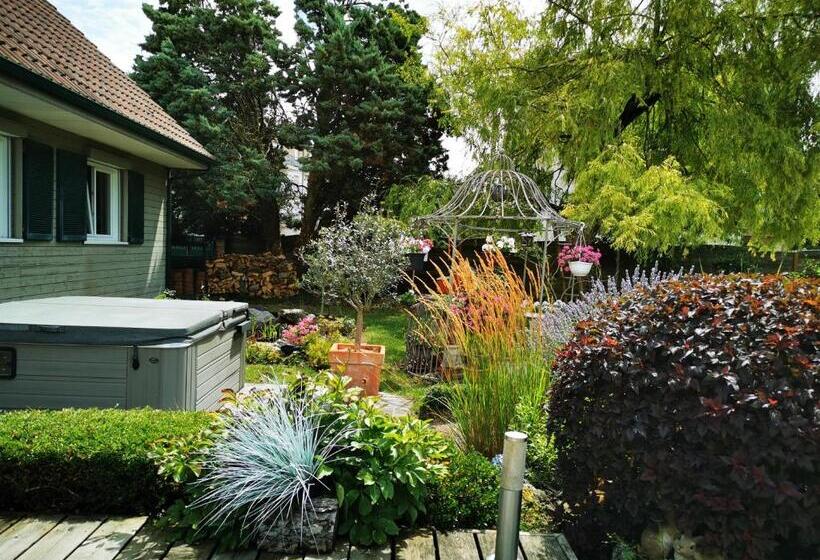 住宿加早餐 La Maison Des Oiseaux. Roulotte