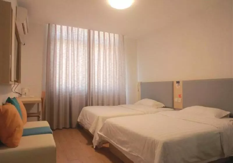 Hotelli 7days Inn Qinzhou Niannianfeng Plaza Xiangyang Street Branch