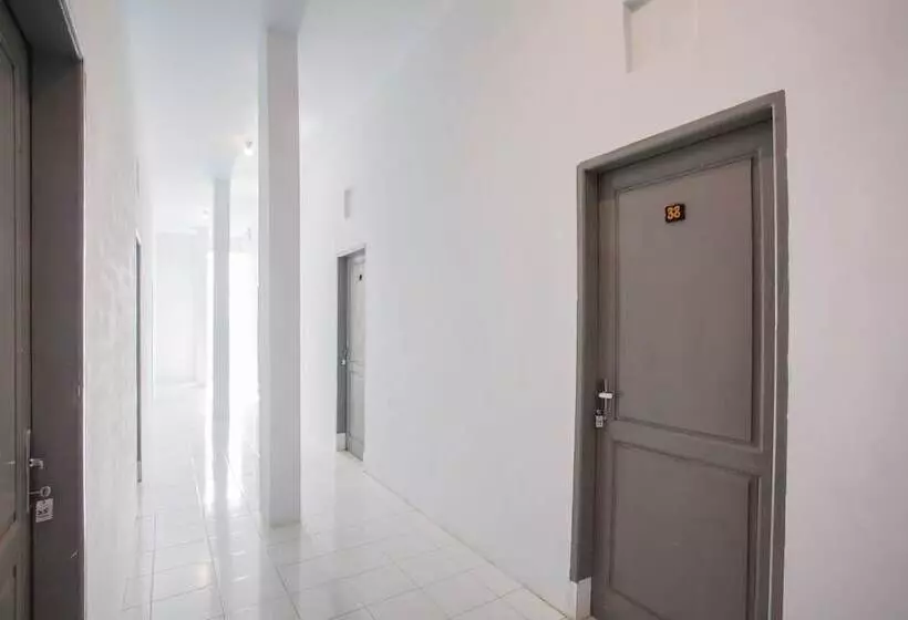 Hotelli Oyo 2538  Anugerah