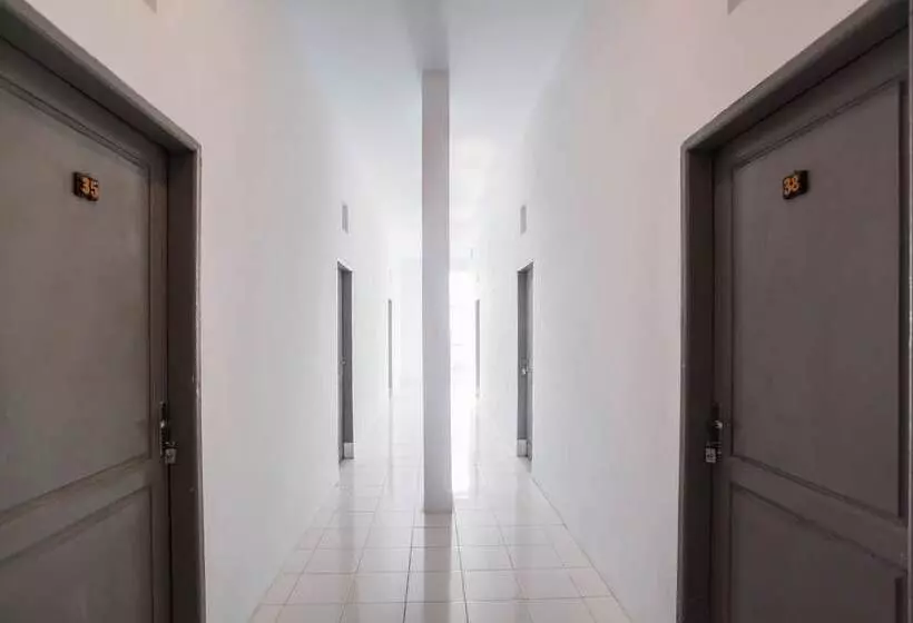 Hotelli Oyo 2538  Anugerah