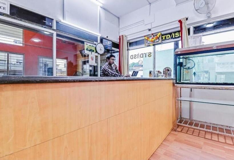 فندق Shanthi Comforts