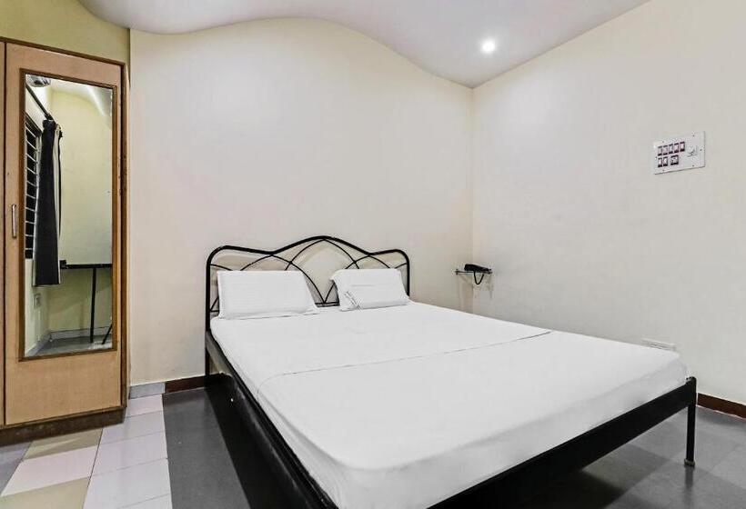 فندق Shanthi Comforts