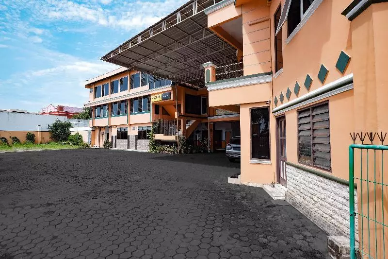 Hotel Spot On Sartika Inn Pati