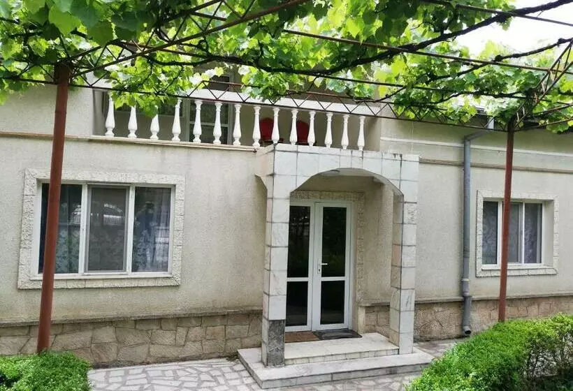 Majatalo Casa Bucur
