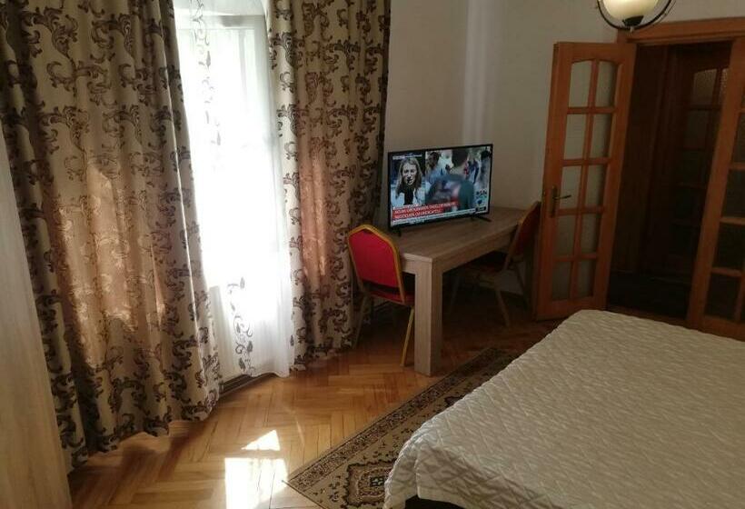 Пансион Casa Bucur