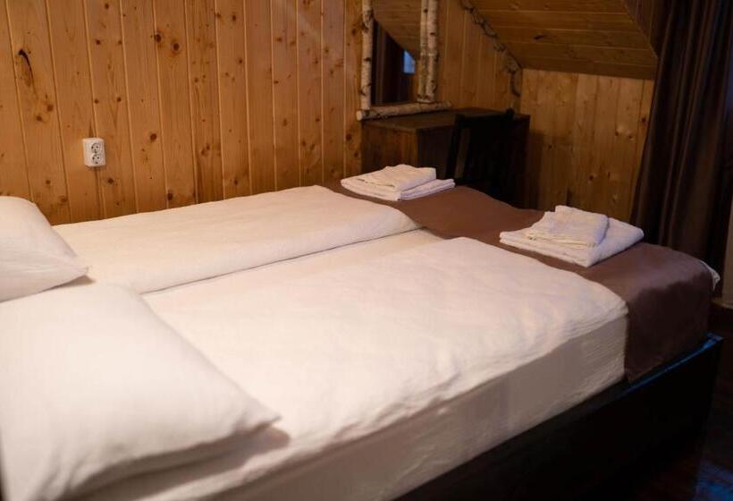 بنسيون Casa Margau