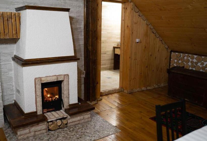 بنسيون Casa Margau