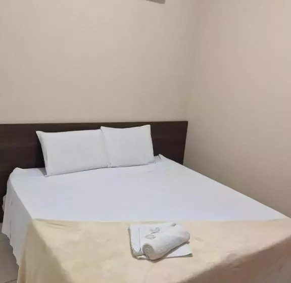 ペンション Pousada E Restaurante Mke