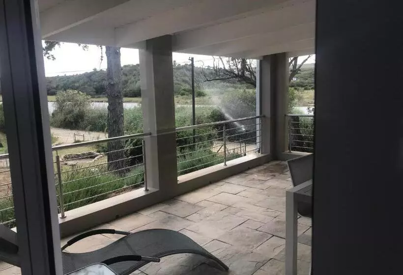 Majatalo The Suites At Waterryk Eco Guest Farm